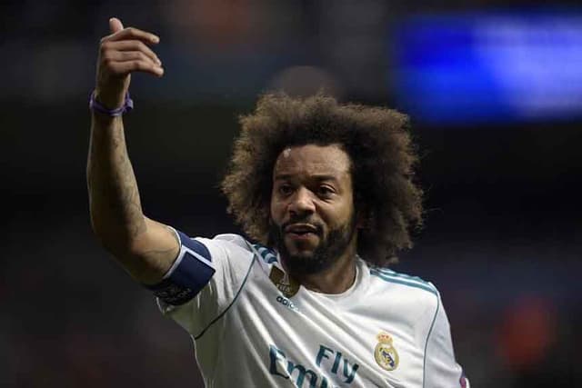 Marcelo (Real Madrid) - Inspirada na compatriota Roma, a tarefa da Juventus também era difícil: vencer de 3 a 0 o Real Madrid, no Santiago Bernabéu. A Vecchia Signora conseguiu até o último minuto do segundo tempo, com gols de Manduzkic (2) e Matuidi