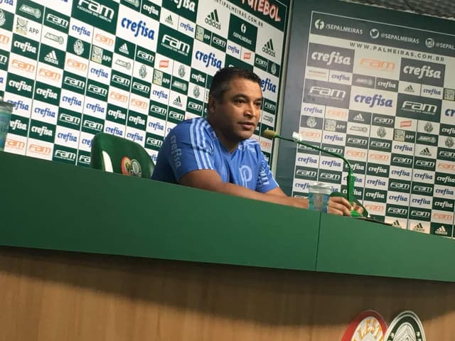 Roger Machado da coletiva no Palmeiras