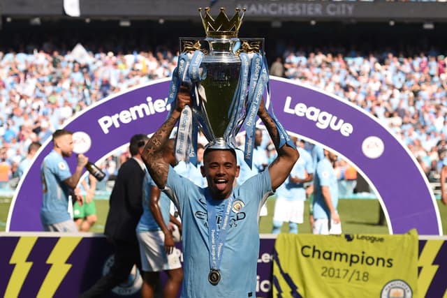 O Manchester City de Gabriel Jesus foi campeão inglês com quatro rodadas de antecedência