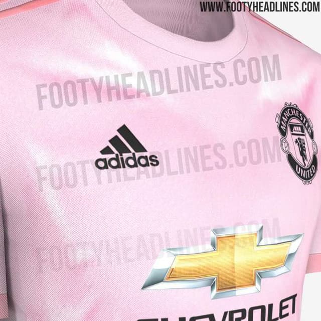 Manchester United camisa rosa