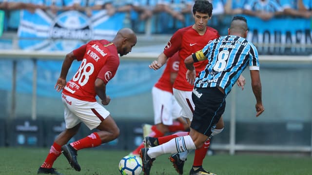 Grêmio 0 x 0 Internacional: as imagens da partida na Arena