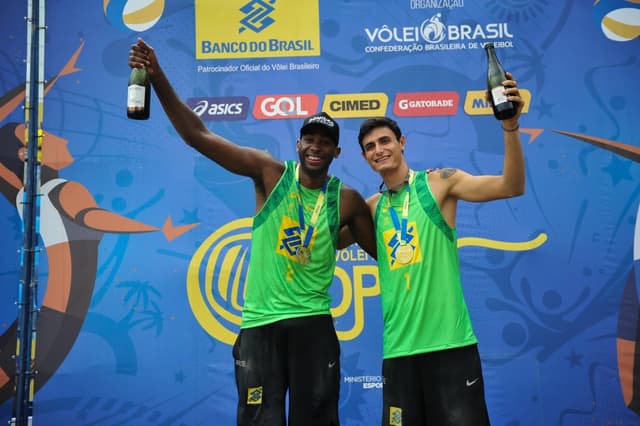 Evandro e André