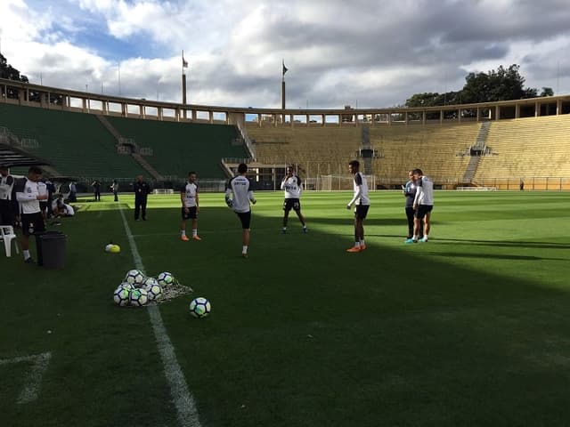 Santos encerrou preparação para o clássico contra o São Paulo, neste domingo, em treino no Pacaembu