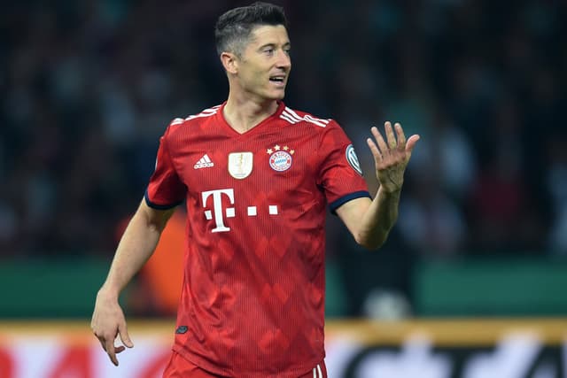 O polonês Robert Lewandowski sobrou na turma na Bundesliga. Ele anotou impressionantes 29 gols pelo Bayern de Munique, ganhando a artilharia com enorme facilidade.