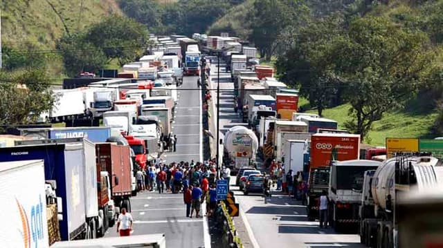 Greve dos Caminhoneiros