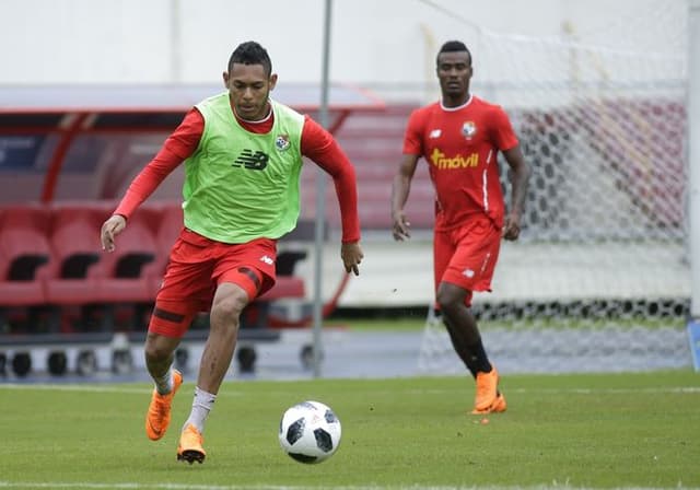 Panamenhos treinaram no estádio Rommel Fernández, palco da partida dessa terça-feira (29)