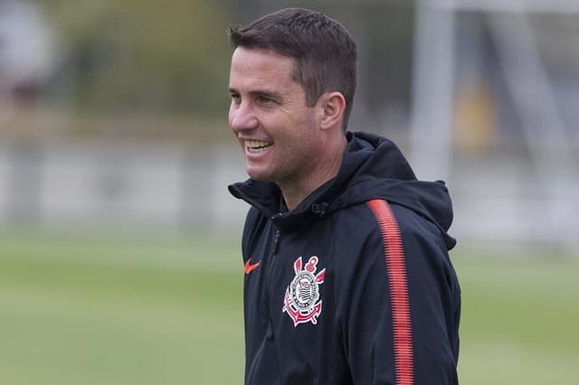 Osmar Loss em treino do Corinthians