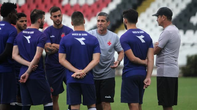 Treino do Vasco com o comando de Jorginho. Confira a seguir outras imagens na galeria especial do LANCE!