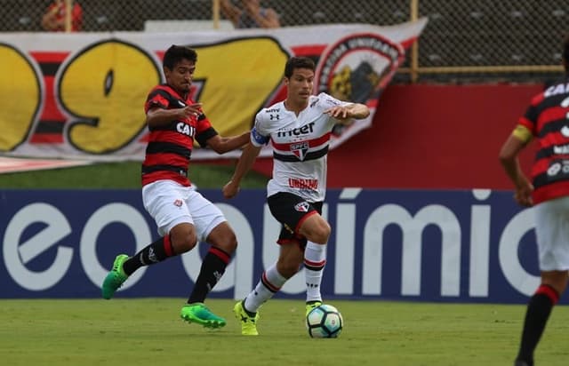 Último confronto: Vitória 1x2 São Paulo - 17/9/2017 - Brasileirão