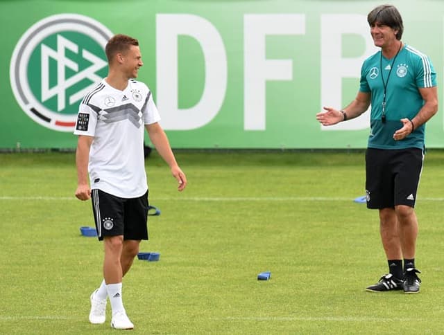 Kimmich e Joachim Löw - Alemanha