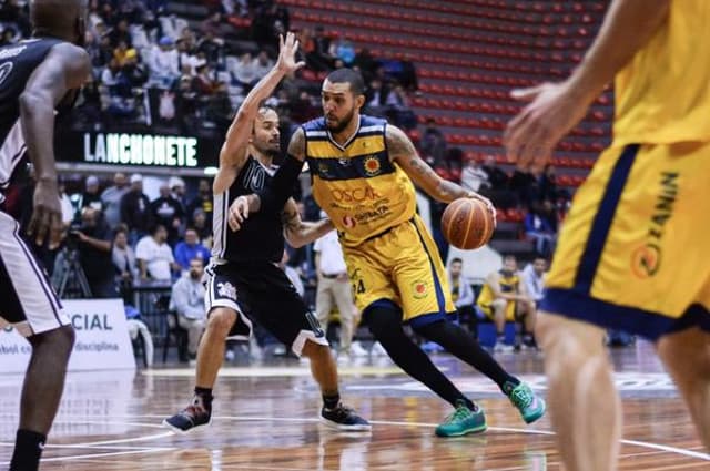 São José, teve atuação segura e levou a melhor no Jogo 1 (Arthur Marega Filho/São José Basketball)