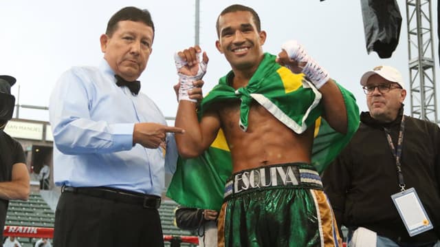 Top Rank garante revanche olímpica para Esquiva Falcão