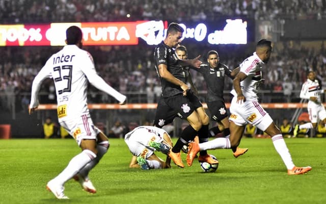 Último duelo: São Paulo 3 x 1 Corinthians - 1º turno