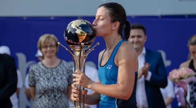 Sevastova campeã em Bucareste