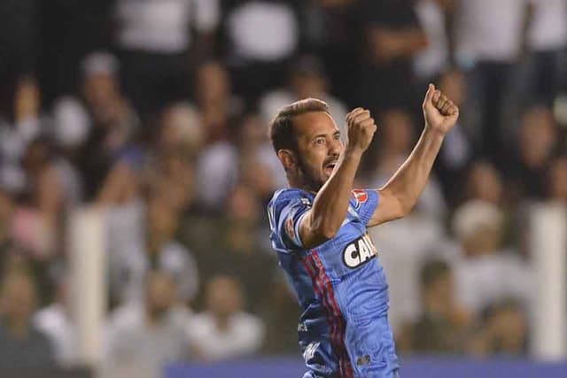 Everton Ribeiro