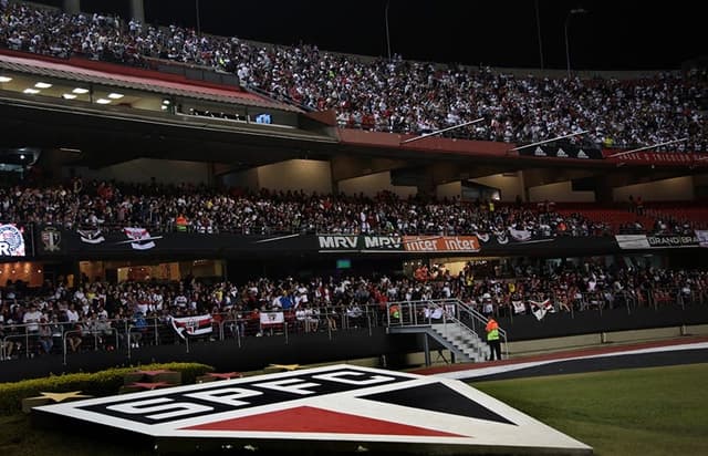 No último jogo do São Paulo no Morumbi quase 60 mil torcedores estiveram presentes