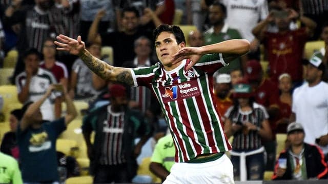 No Maracanã, Fluminense e Bahia empataram em 1 a 1. No primeiro tempo, os comandados de Marcelo Oliveira mostraram um bom futebol, sendo recompensados por um bonito de Pedro, artilheiro isolado do Campeonato Brasileiro. No segundo tempo, porém, os visitantes cresceram na partida e conseguiram igualar o placar. O L! deu as notas para os jogadores do Tricolor (Por Lazlo Dalfovo - lazlodalfovo@lancenet.com.br)