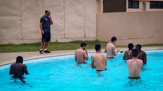 Galo ainda não engoliu a derrota para o Viória e coninua evitando falar com a torcida