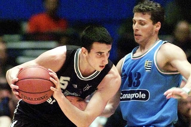 O ala-armador Emanuel David Ginobili, mais conhecido como Manu Ginobili, começou a carreira em 1995, no Andino Sport Club, defendendo o time por um ano. Depois de passagem pelo Estudiantes (ARG) entre 1997 e 1998, ele foi atuar na Itália, no Viola Reggio Calabria.