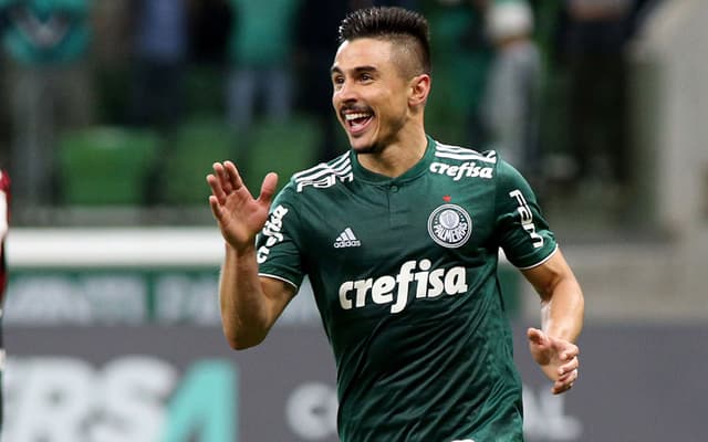 Em jogo de muito equilíbrio, o Palmeiras voltou do intervalo disposto a definir o resultado e teve em Willian e Deyverson seus principais jogadores na vitória por 2 a 0 sobre o Atlético-PR, que caiu de produção no segundo tempo. Confira as atuações a seguir: (Por Alexandre Guariglia)