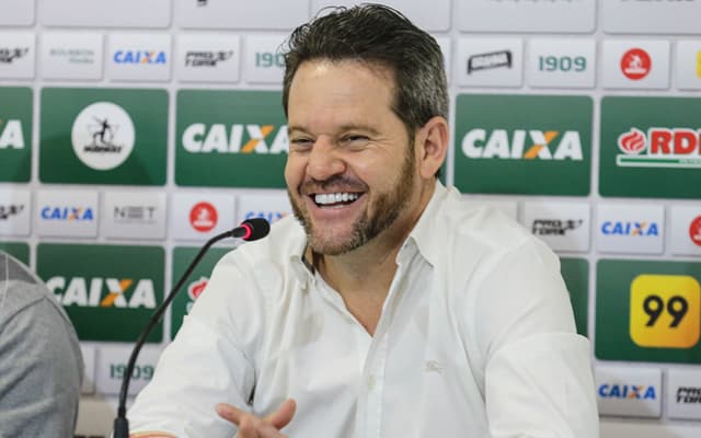 Argel Fucks - novo técnico do Coritiba