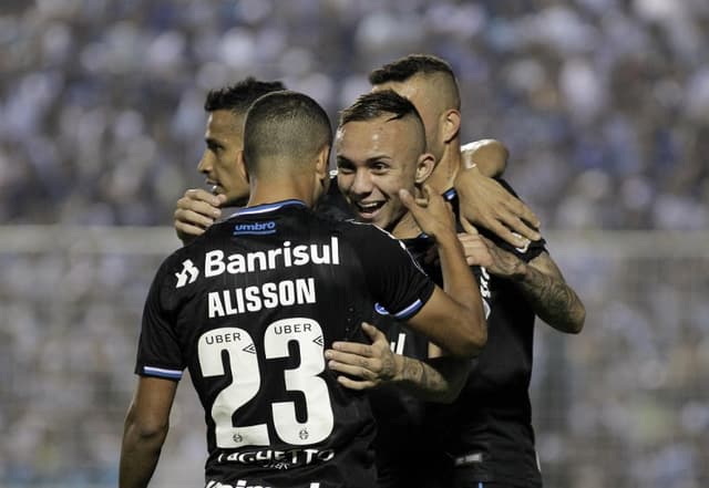 Atlético Tucumán 0 x 2 Grêmio: as imagens da partida