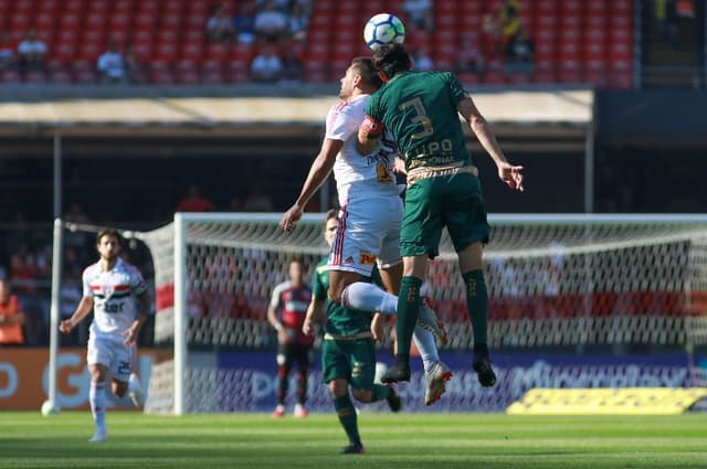 O São Paulo apenas empatou com o América-MG no Morumbi&nbsp;