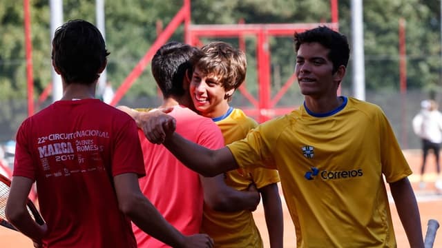 Pedro Boscadin e Nathan Rodriguez em vitória