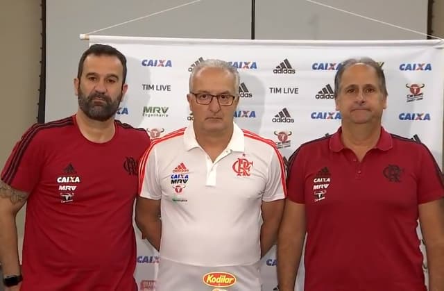 Dorival Junior foi apresentado na manhã deste sábado, no hotel em que a delegação rubro-negra está hospedada, em Salvador