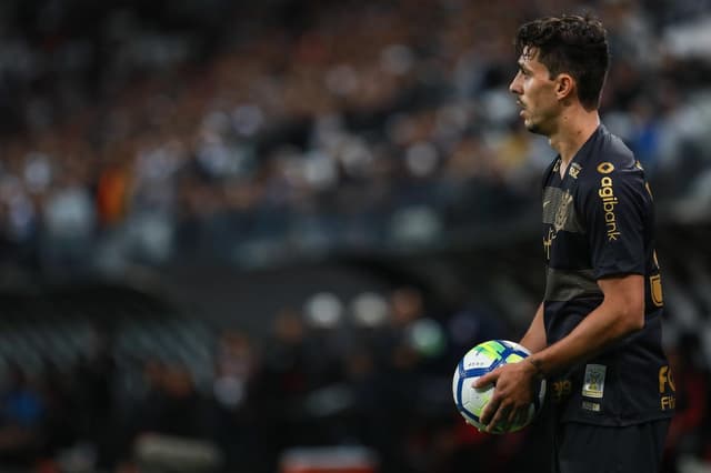 Em atuação ruim, o Corinthians perdeu por 3 a 0 para o Flamengo, em Itaquera. Gabriel e Danilo Avelar (foto) foram mal, recebendo as piores notas do Corinthians em avaliação do LANCE!. Confira as notas para cada jogador do Corinthians&nbsp;(Por Yago Rudá - yago@lancenet.com.br)