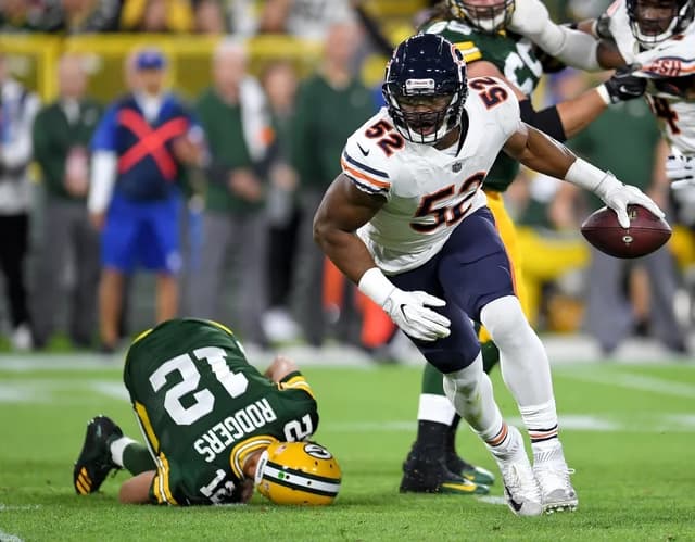 Khalil Mack em sua estreia no Chicago Bears