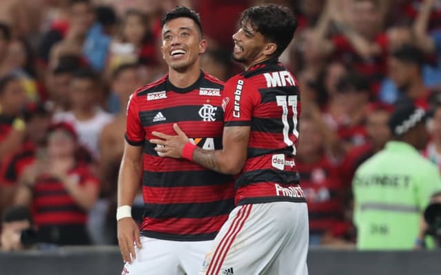 Flamengo x Fluminense - Uribe e Paquetá