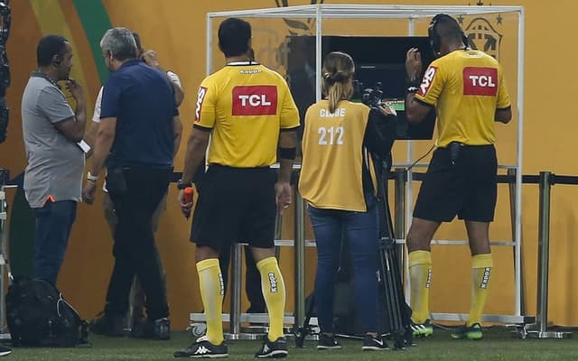 Corinthians x Cruzeiro - VAR