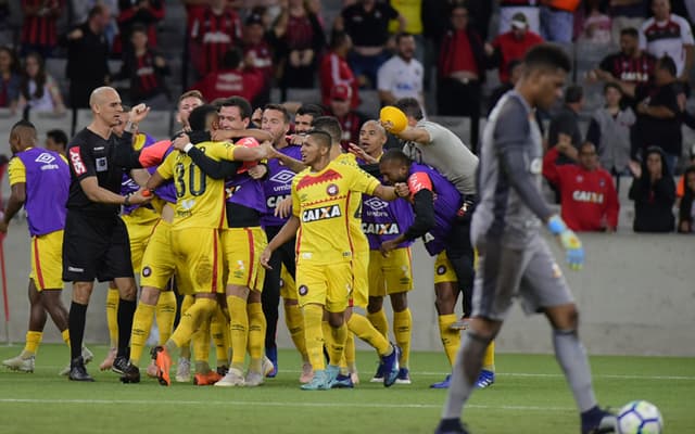 Imagens de Atlético-PR x Botafogo