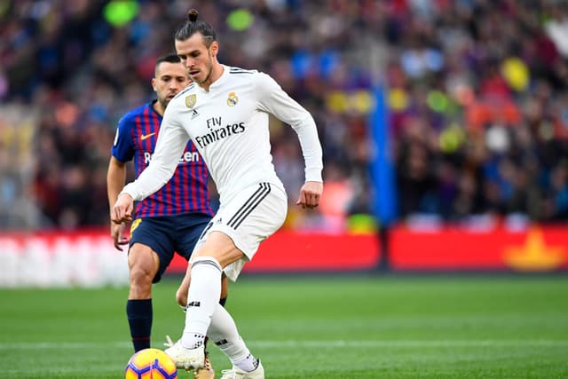 O início do Real Madrid no Espanhol 2018/19 está longe de ser dos melhores. Após perder de goleada para o rival Barcelona no último domingo, o clube merengue está em nono lugar com 14 pontos: foram quatro vitórias, dois empates e duas derrotas. A crise resultou, inclusive, na demissão do treinador Julen Lopetegui - mas este não é o pior início de campanha do clube na La Liga. O LANCE! relembra as campanhas da equipe no século XXI