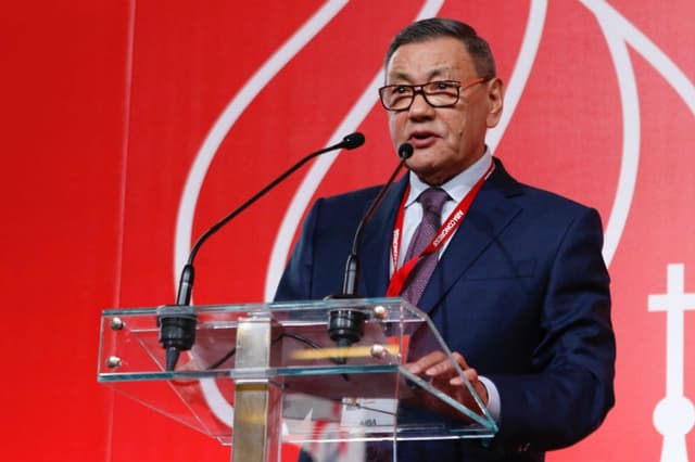 Gafur Rakhimov, noco presidente da Aiba