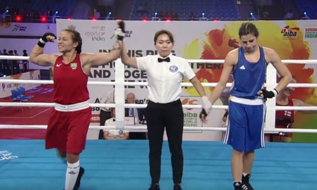 Bia Ferreira no Mundial de Boxe