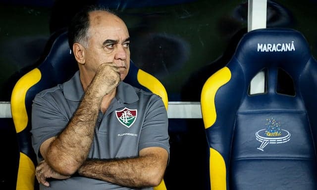 Faltando uma rodada para o fim do Brasileirão, o Fluminense demitiu o técnico Marcelo Oliveira. O treinador não resistiu aos maus resultados e a eliminação da Copa Sul-Americana.&nbsp;O LANCE! fez uma lista de quantos treinadores já passaram por cada clube da Série A em 2018. Botafogo, Paraná, Sport e América-MG lideram. Veja: