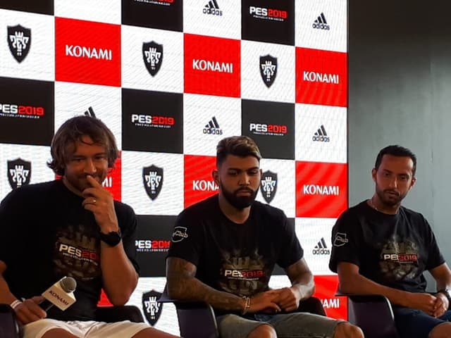 Konami divulga novas lendas do PES 2019