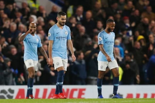 Delph, Gündogan e Sterling - Chelsea x Manchester City