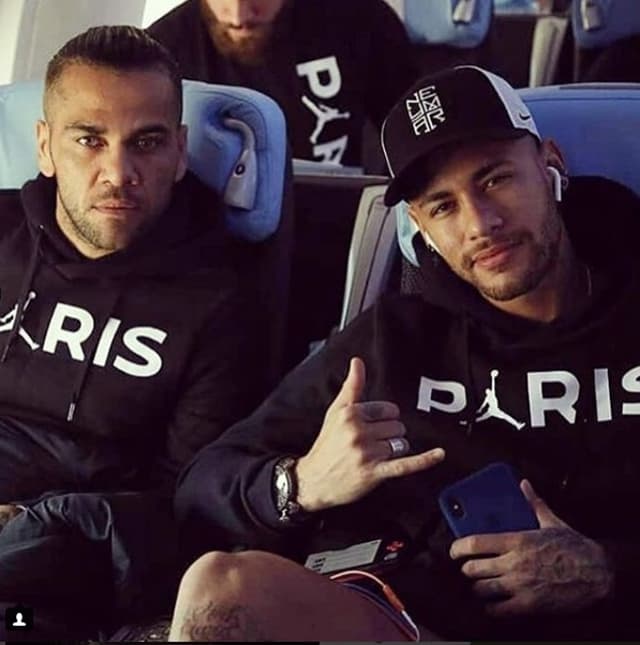 Daniel Alves e Neymar