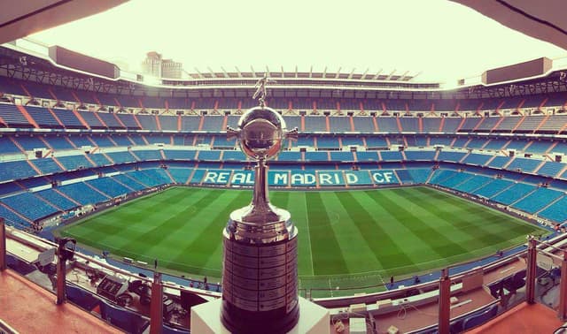 A final da Libertadores no Santiago Bernabéu foi, no mínimo, inusitada