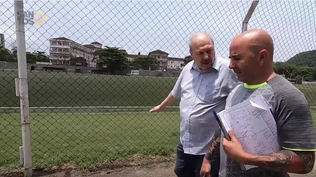 Sampaoli no CT Rei Pelé