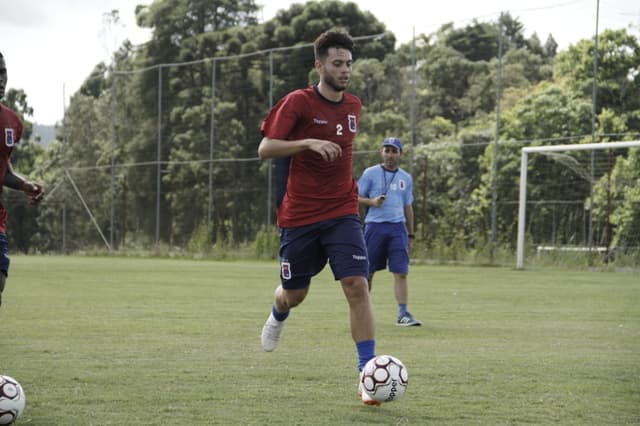 Leandro Vilela viaja ainda nesta semana para realizar os exames no Vitória