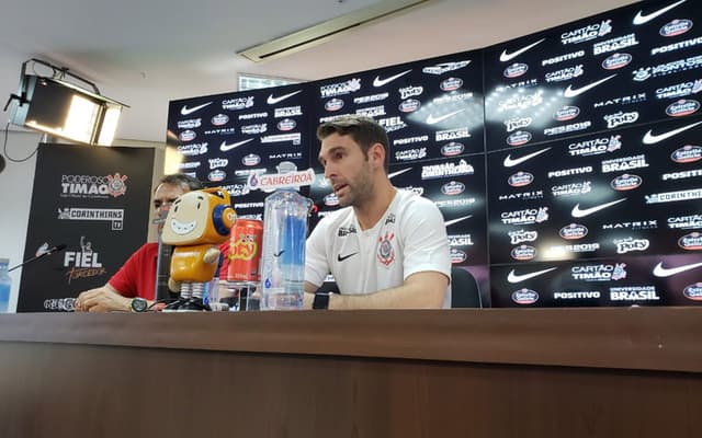 Mauro Boselli em sua apresentação no Corinthians