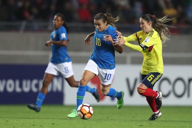 Seleção feminina convocada para treinos pré-Copa do Mundo