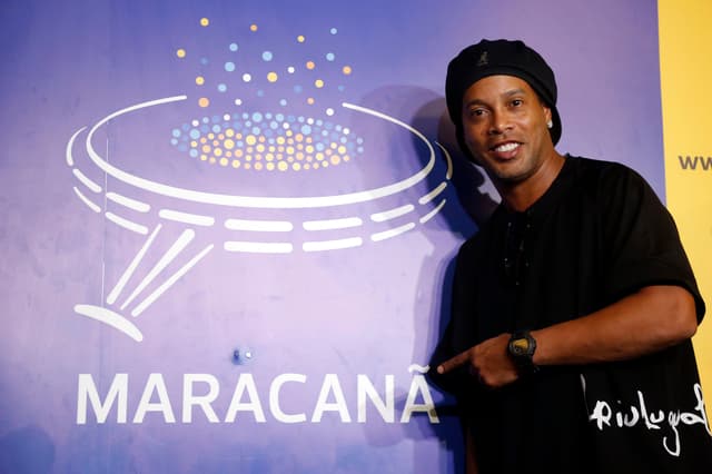 Ronaldinho na calçada da fama