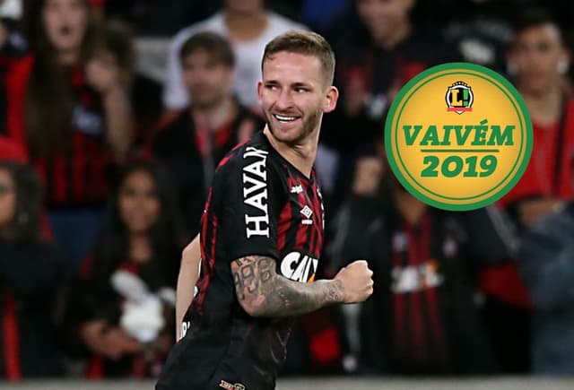 Léo Pereira do Atlético Paranaense VAIVÉM com selo