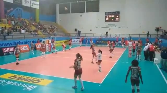 Fluminense x Sesi Bauru - Superliga feminina de vôlei