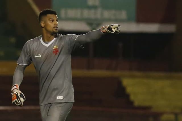 Alexander - goleiro sub-20 do Vasco